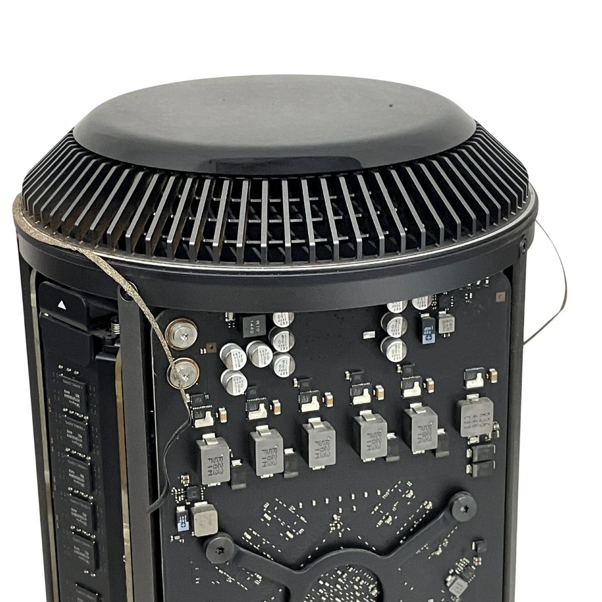 Apple Mac Pro Late 2013 デスクトップ PC 32 GB SSD 256 Xeon E 5 1620 v 2 3 70 GHz Monterey