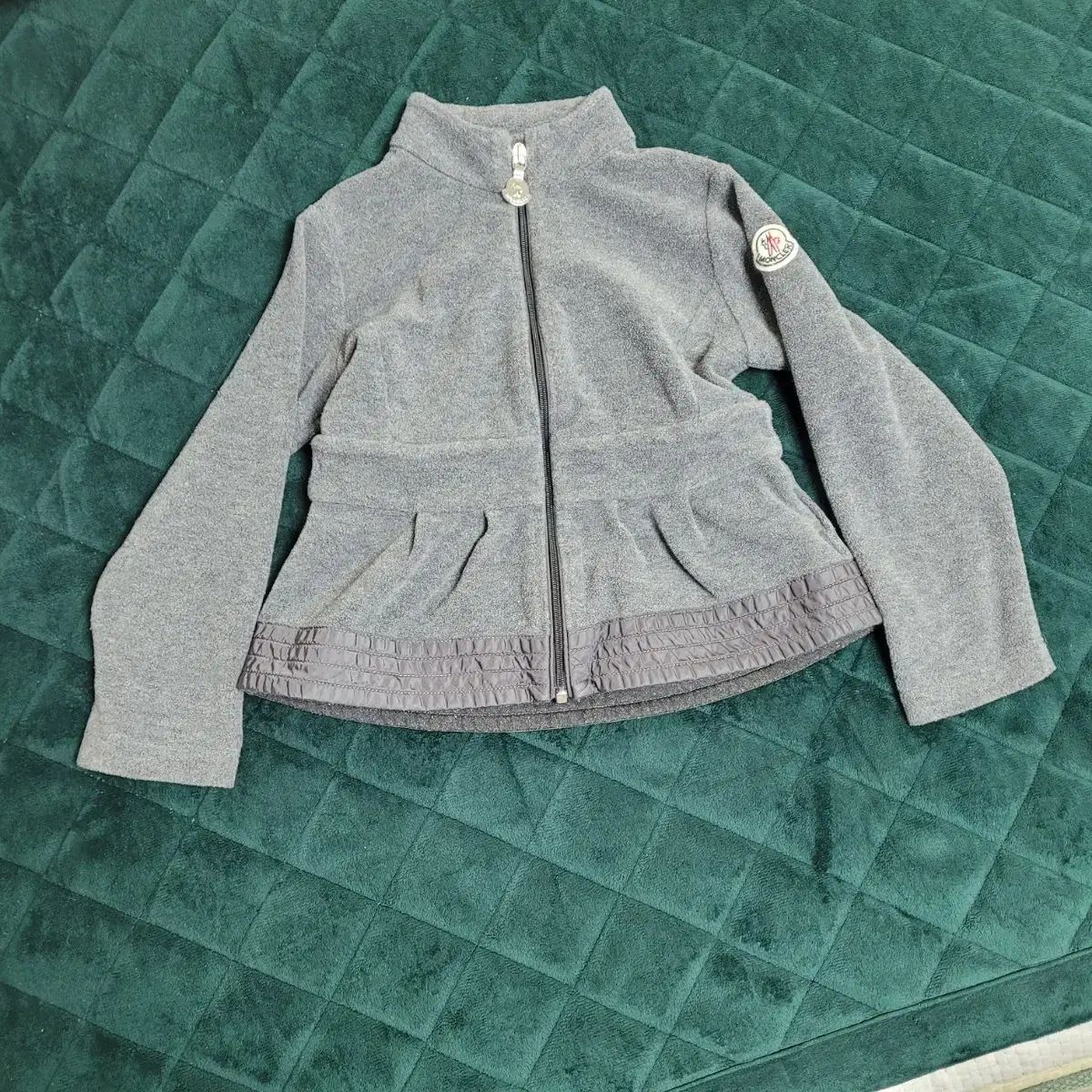 モンクレール 女の子用 フリース ジャケット グレー