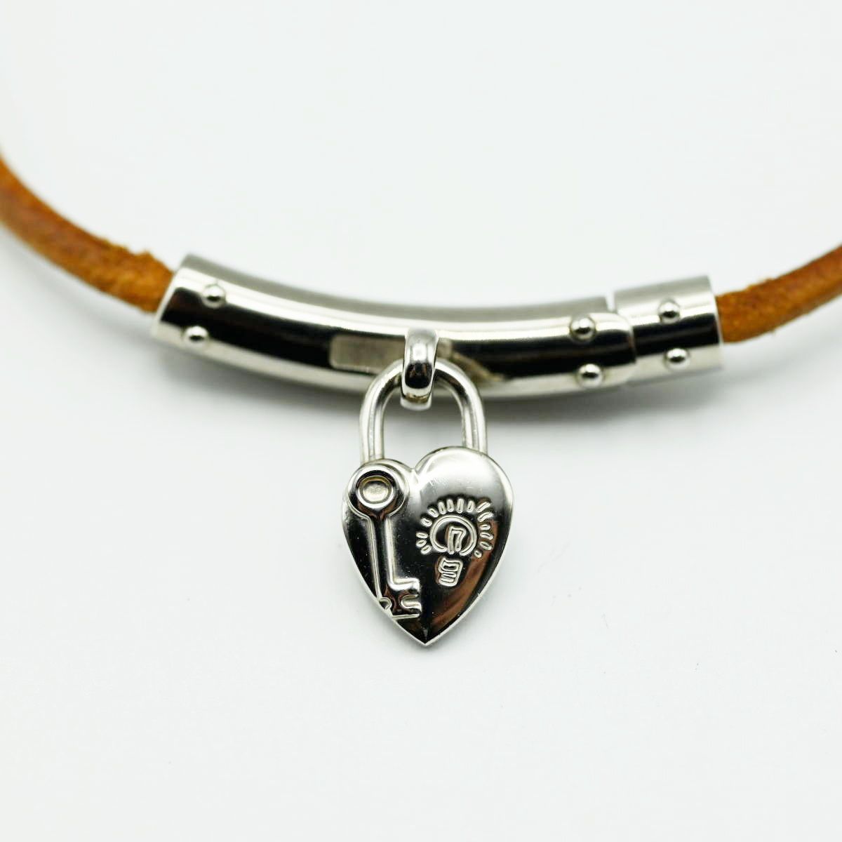 HERMES エルメス ヴィヴィリデ ファンタジーハート レザー チョーカー ブレスレット チャ シルバー M 11-k 110