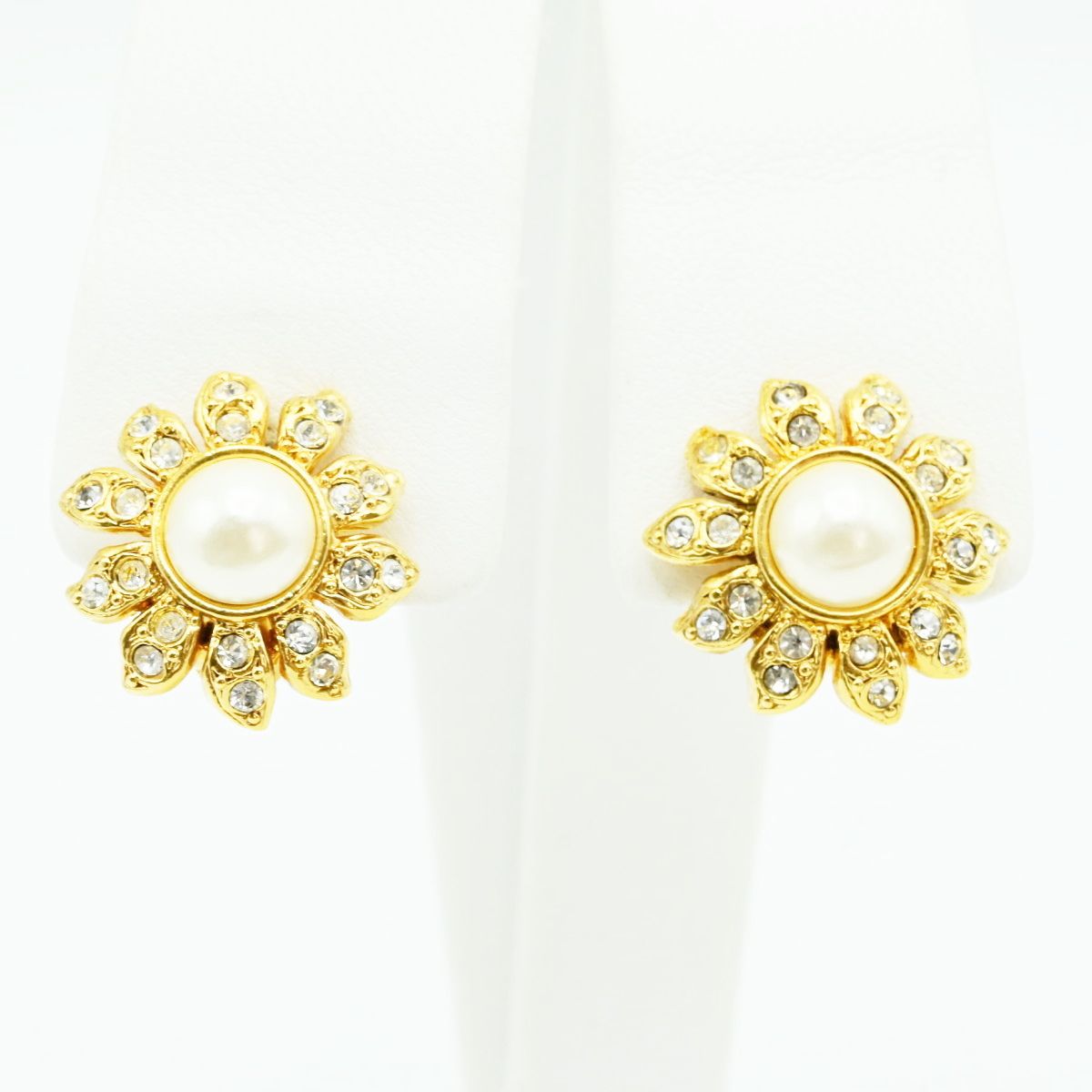 CHANEL シャネル フラワー フェイクパール ラインストーン GP イヤリング 97 P ゴールド K 2511-k 108