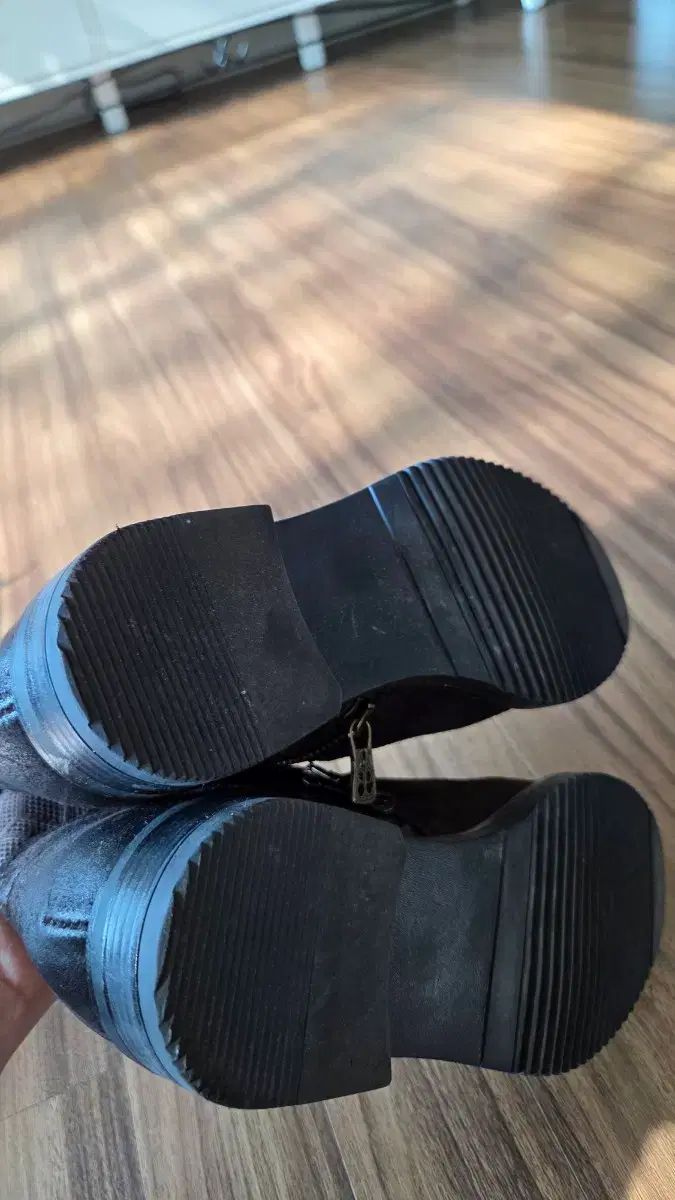 アンクルブーツ