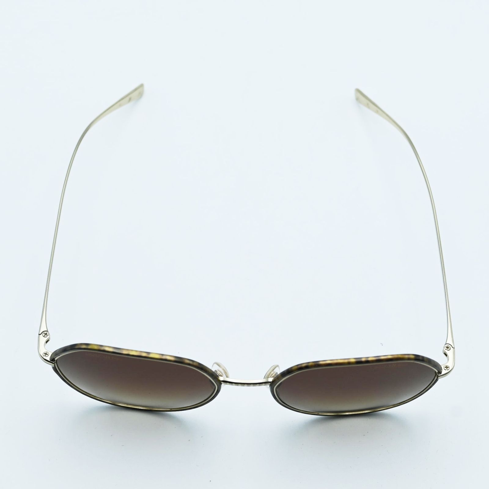 ゴールド ブラウン