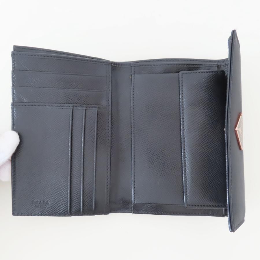 三つ折り財布 ブラック