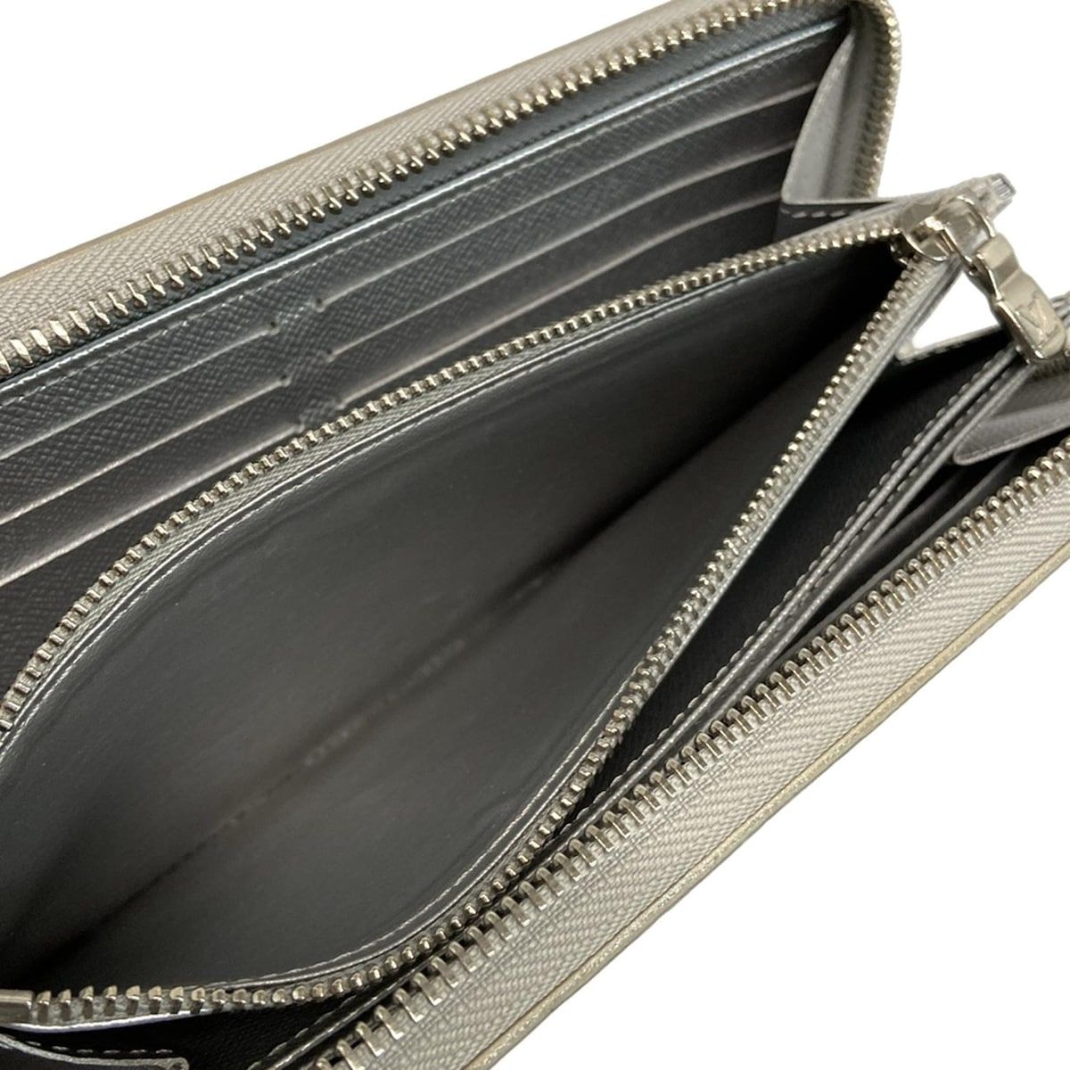 ジッピーウォレット M