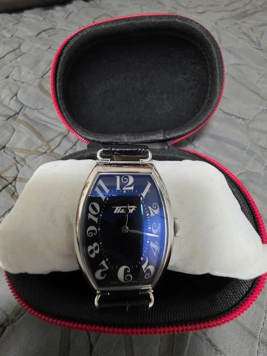 TISSOT ヘリテイジ ポルト クォーツ