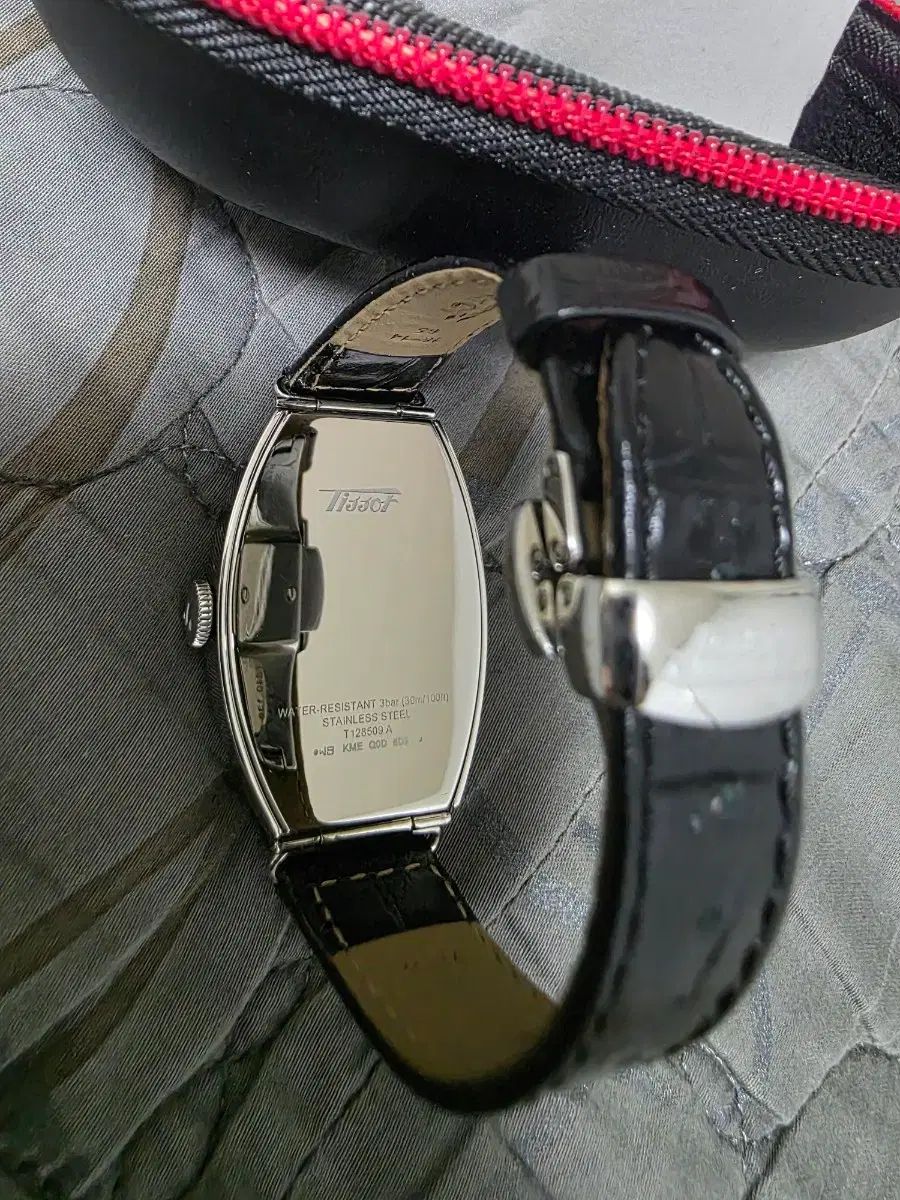 TISSOT ヘリテイジ ポルト クォーツ