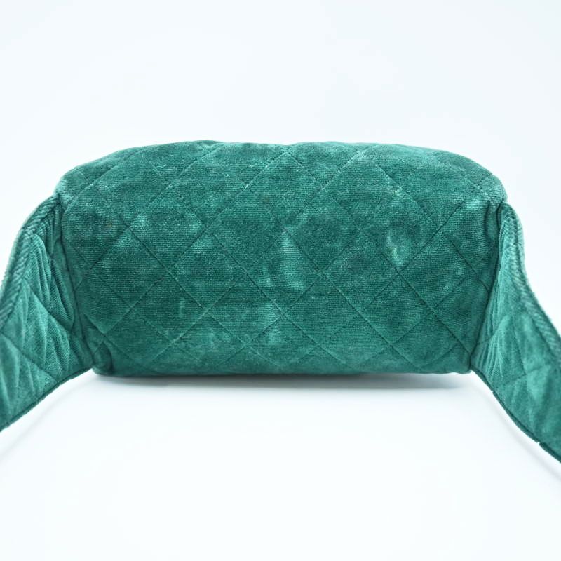 CHANEL シャネル ヴィンテージ マトラッセ ベロア ココマーク ツイストチェーンベルト ウエストポーチ ボディバッグ グリーン ゴールド T 07-k 183