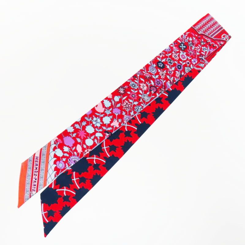 T 05 k 034 HERMES Tapis Persans エルメス ペルシャ絨毯 シルク ツイリースカーフ レッド ネイビー