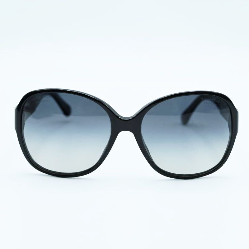 T 02-k 084 CHANEL シャネル サイドオーロラロゴ セルフレーム ポラライズド 偏光レンズ サングラス ブラック 5198-H