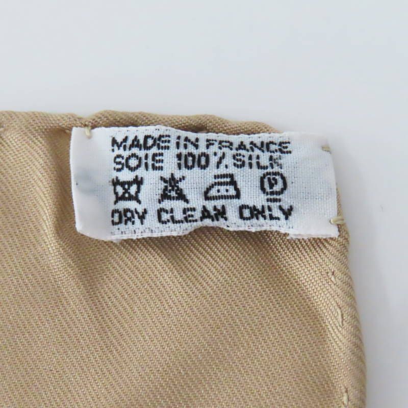 HERMES/エルメス カレ90 L’ILE DESERTE 無人島 e_3 楽天市場】新品同様 HERMES エルメス スカーフ シルク L'Ile Deserte