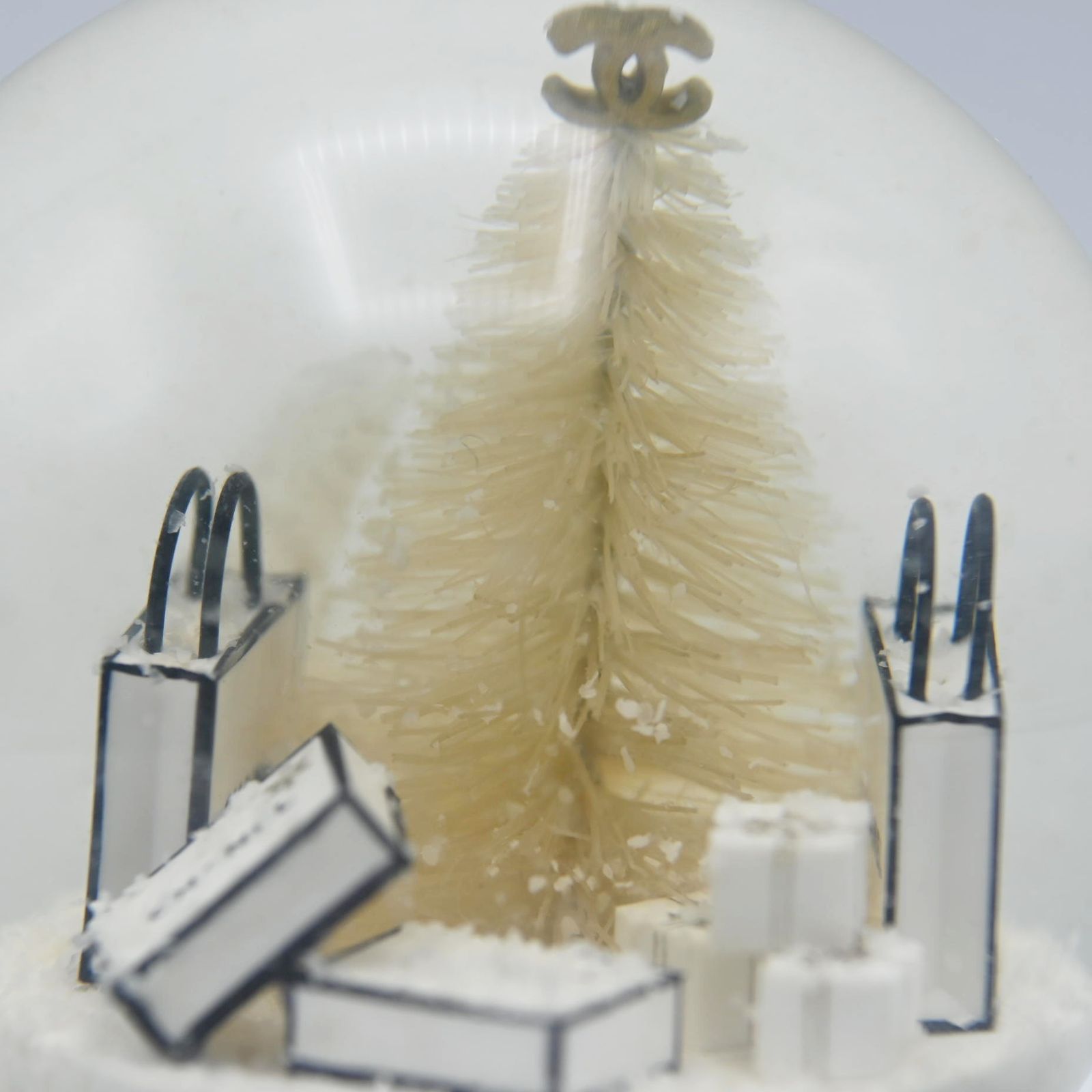 2012年 スノードーム