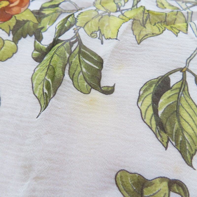 森の中で カレ90