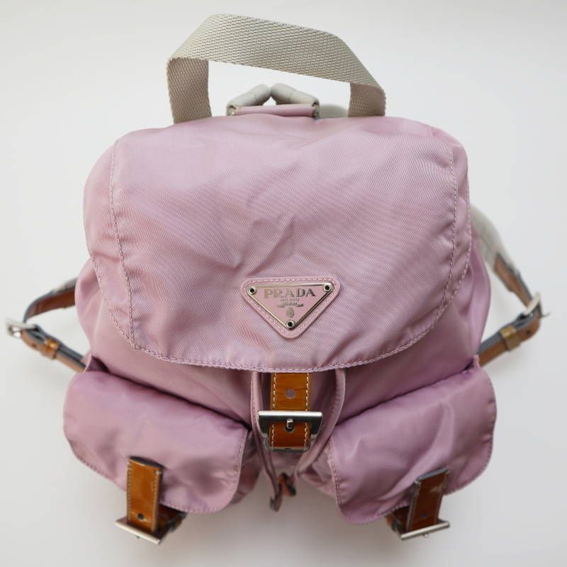 PRADA プラダ ロゴプレートナイロン/パテントレザ― バックパック