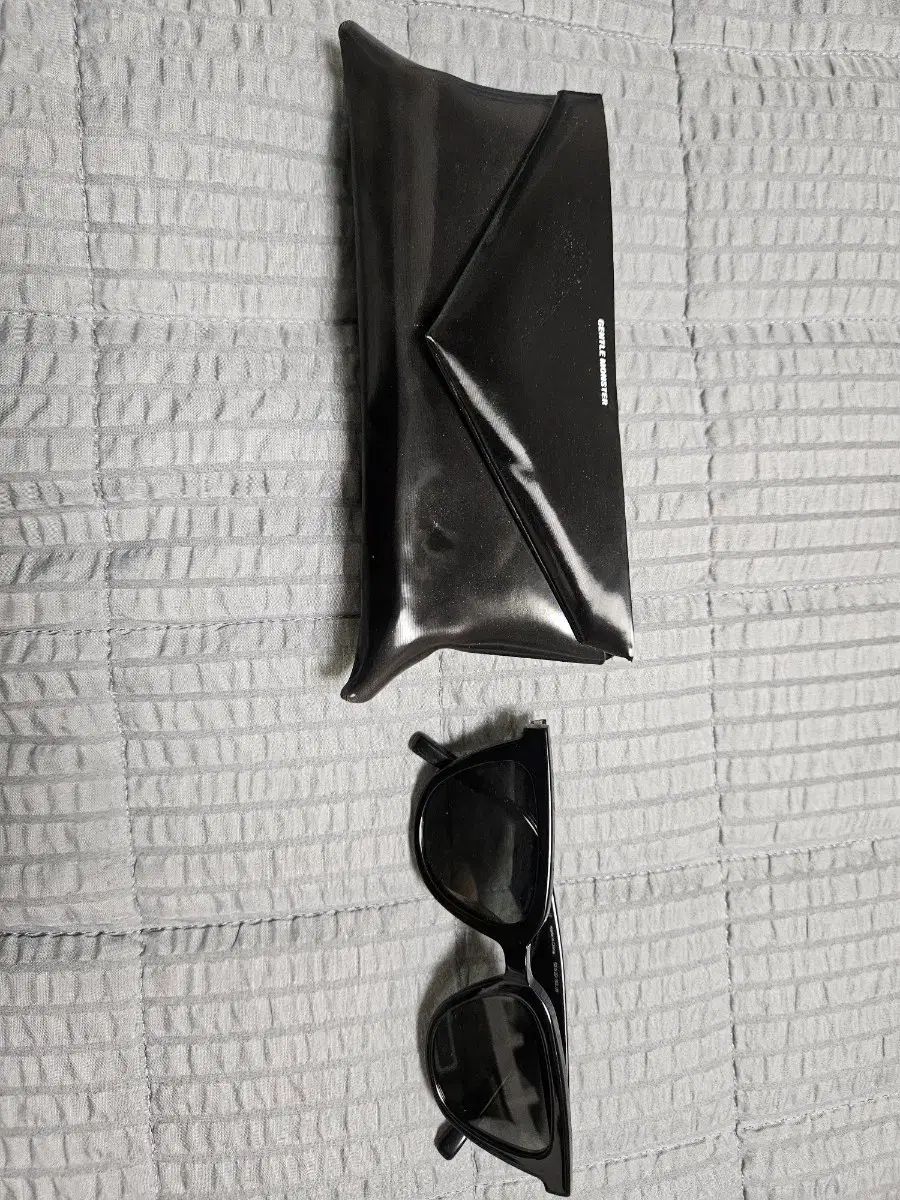 GENTLE MONSTER ジェントルモンスター ブラック サングラス