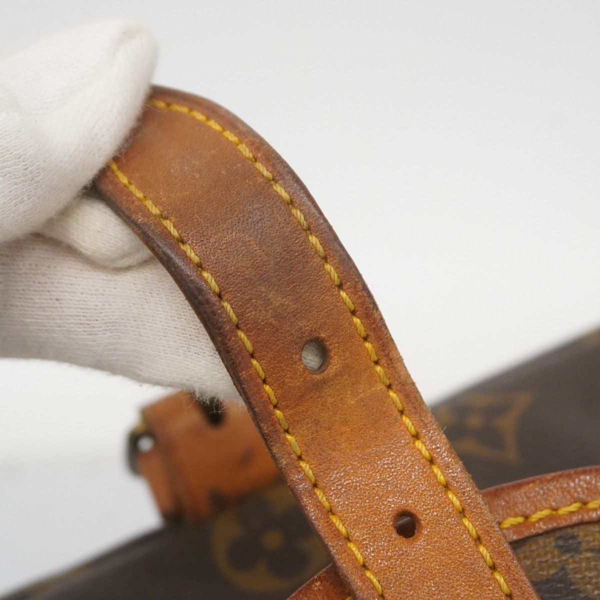 5pc3169】ルイヴィトン ショルダーバッグ モノグラム ソミュール30