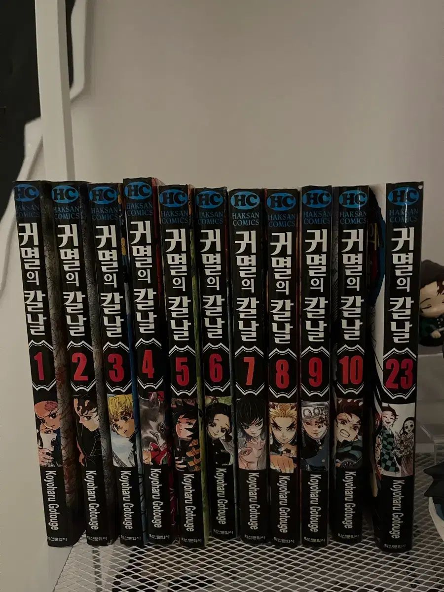鬼滅の刃全巻＋外伝＋鬼滅隊見聞録他計27冊セット 鬼滅の刃公式ファンブック 鬼殺隊見聞録・弐／吾峠 呼世晴 | 集英社