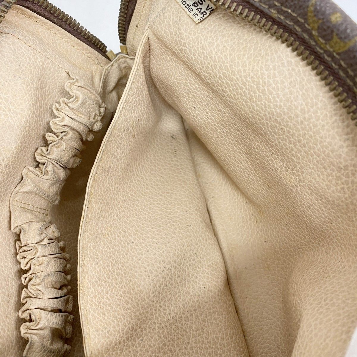 ルイヴィトン ポーチ