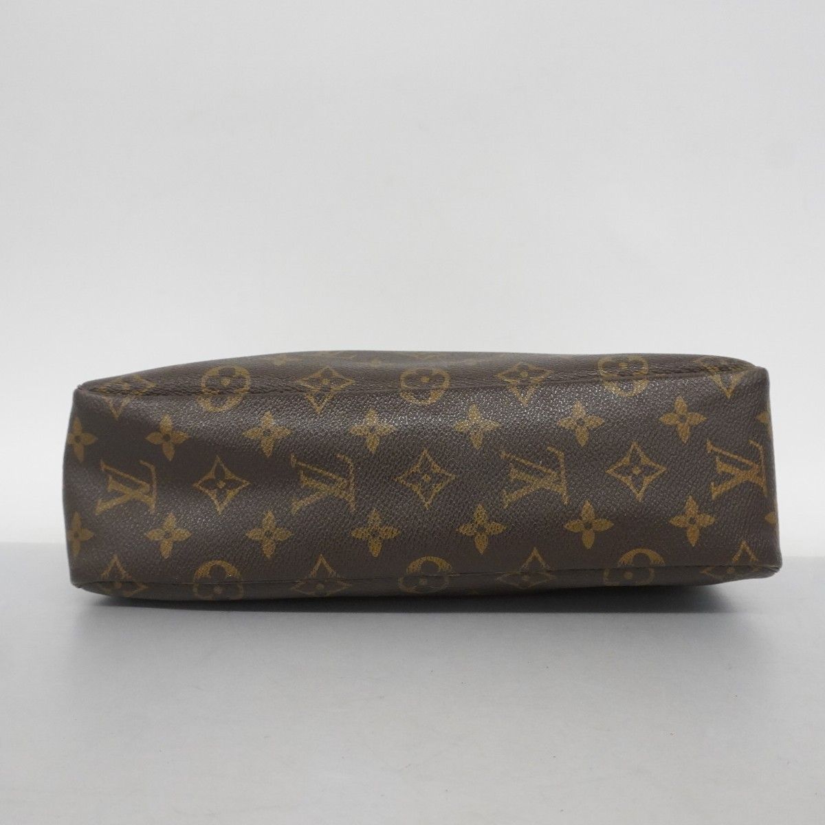 3284 ルイヴィトン