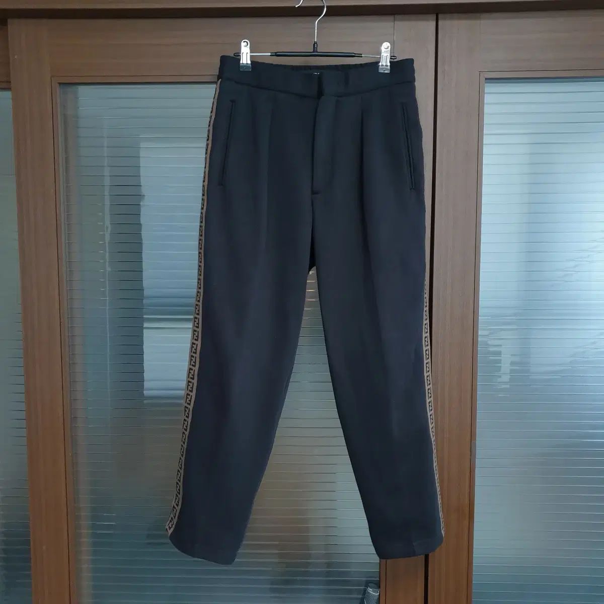 FENDI フェンディ FF ロゴ パンツ