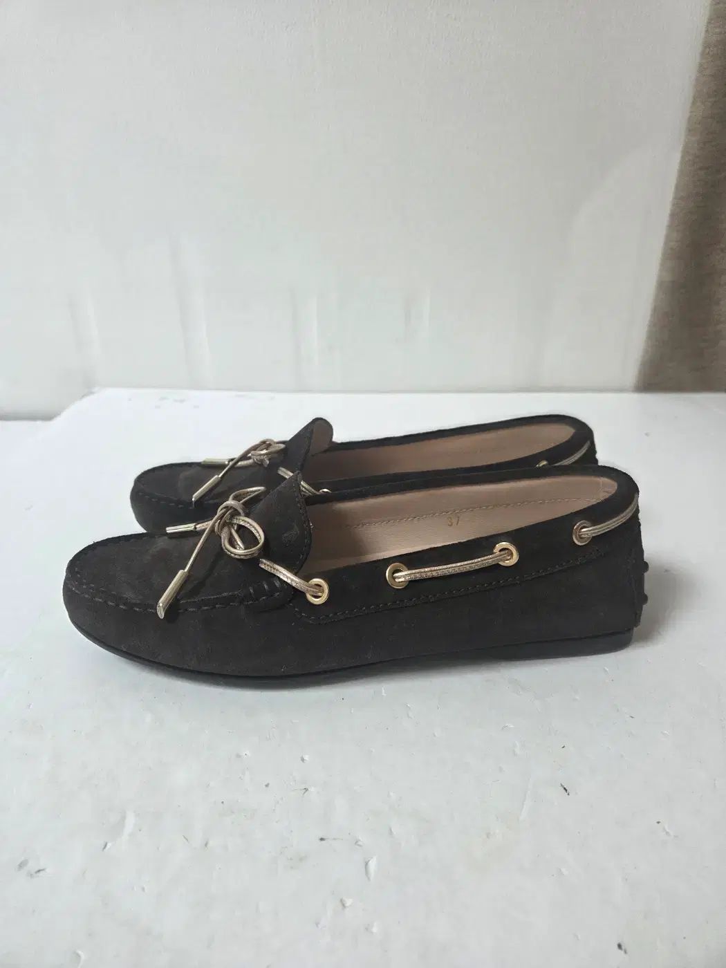 トッズ レディース リボン紐 スウェード ローファー ブラウン 240