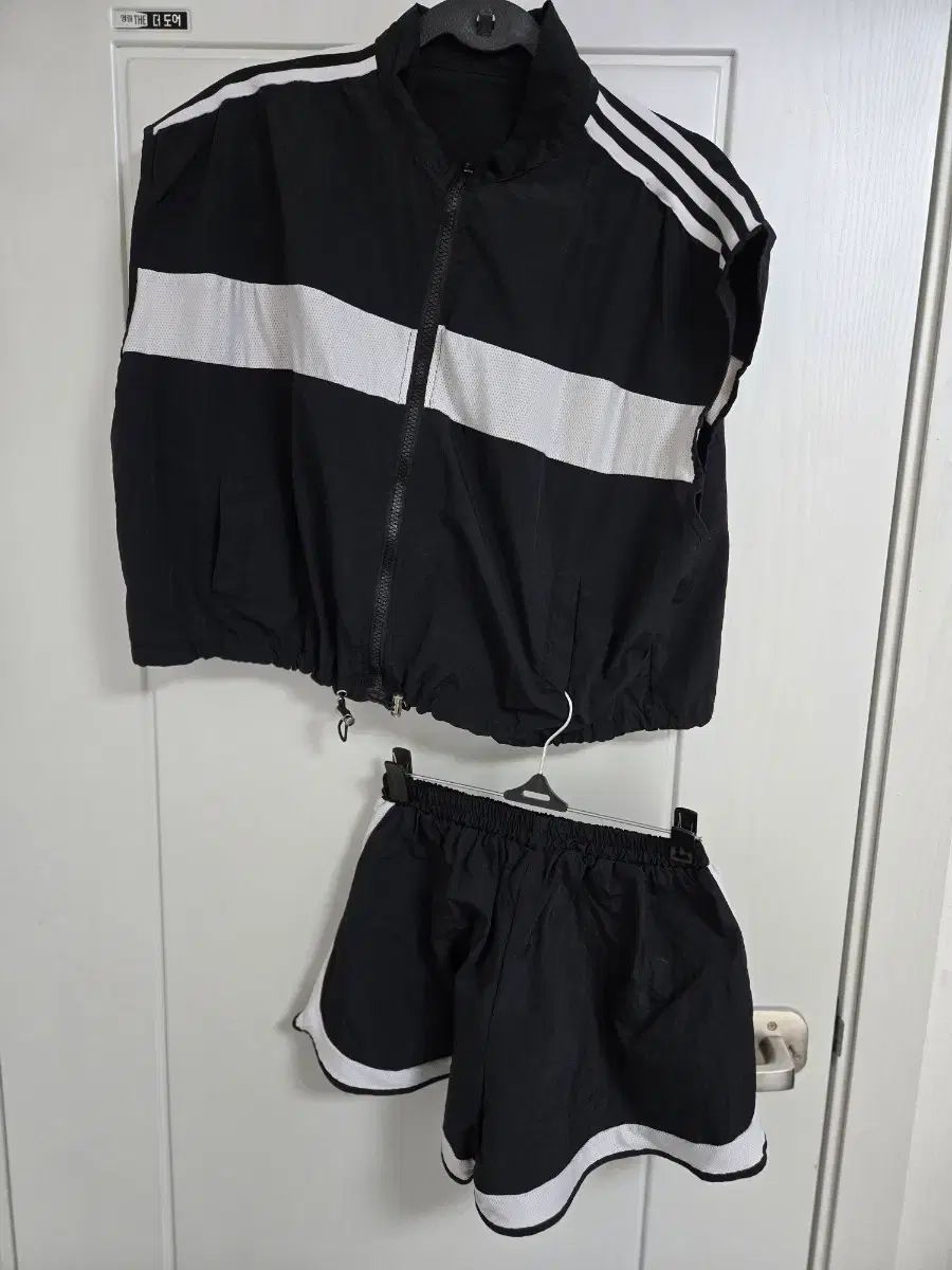アディダス ウィンドブレーカー 半袖 上下セット