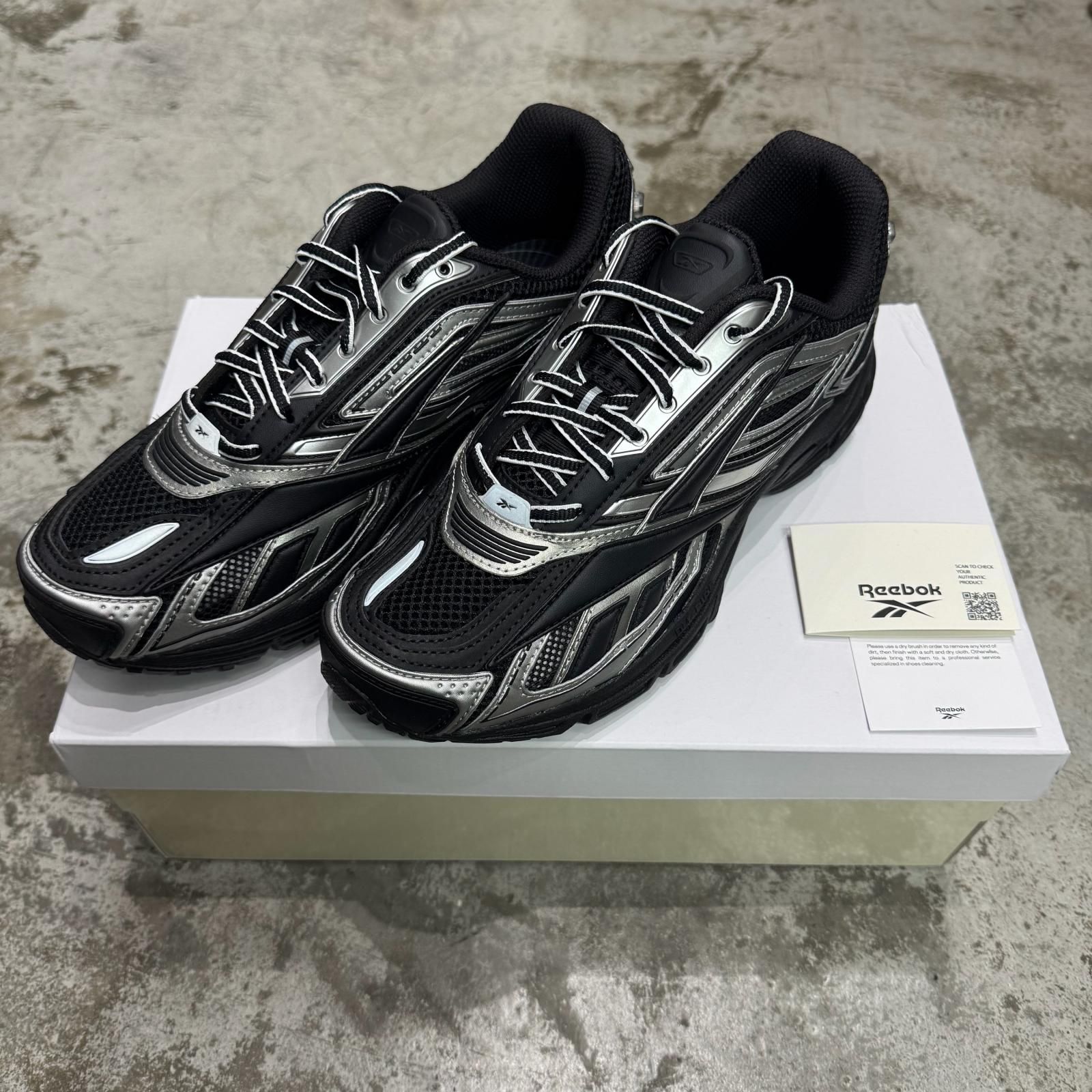 参考上代33000円 販売 未使用 Reebok PREMIER ROAD ULTRA プレミア