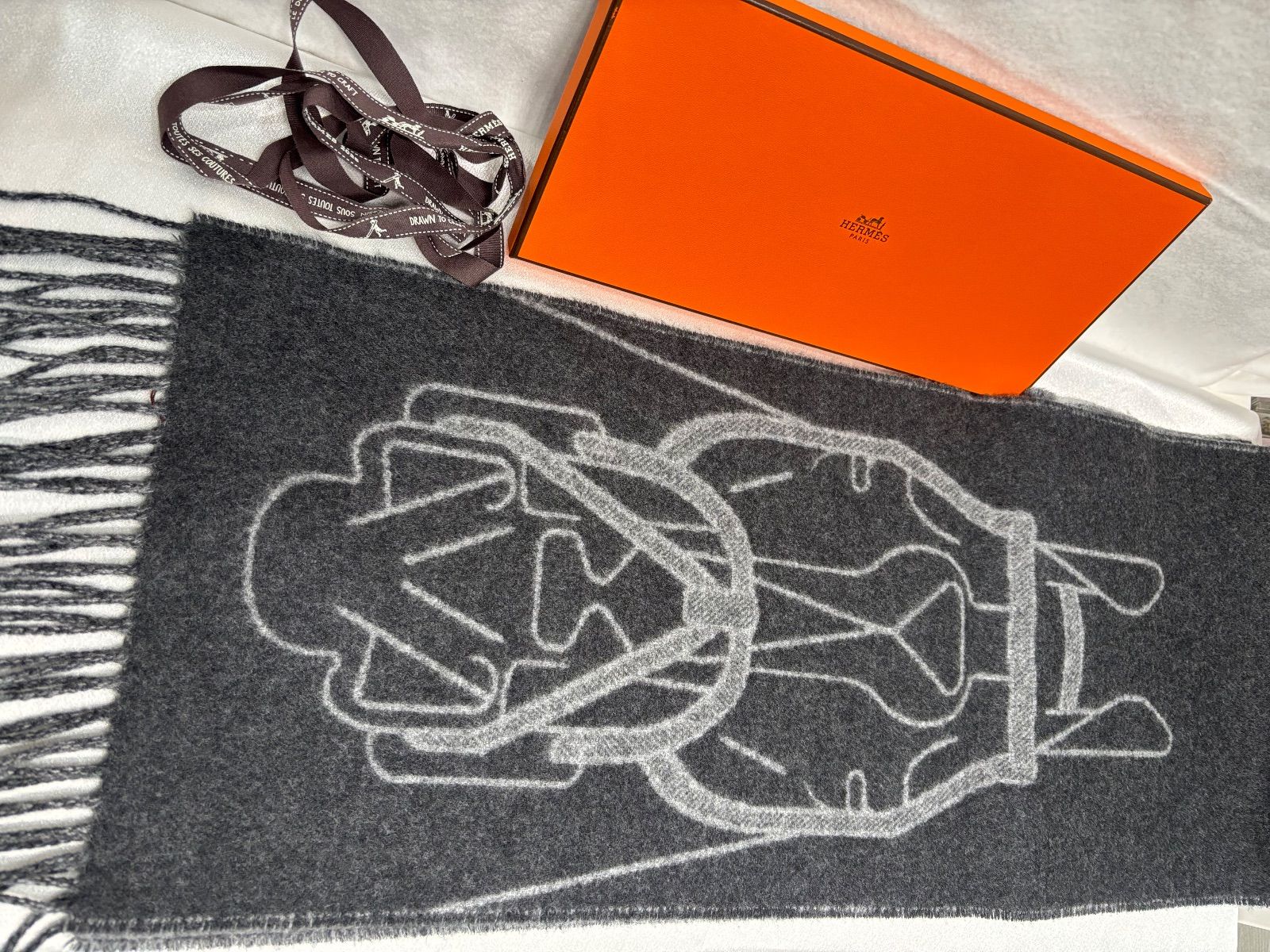  2025 HERMESカシミヤ マフラー 馬具デザイン 馬 贈り物 プレゼント マフラー 小物
