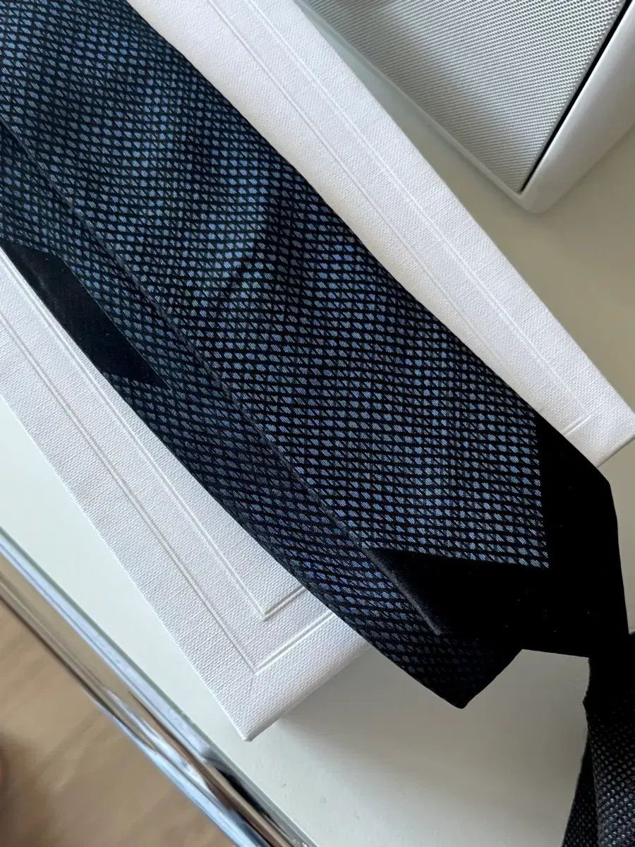 イヴ サンローラン Saint Laurent ネックタイ