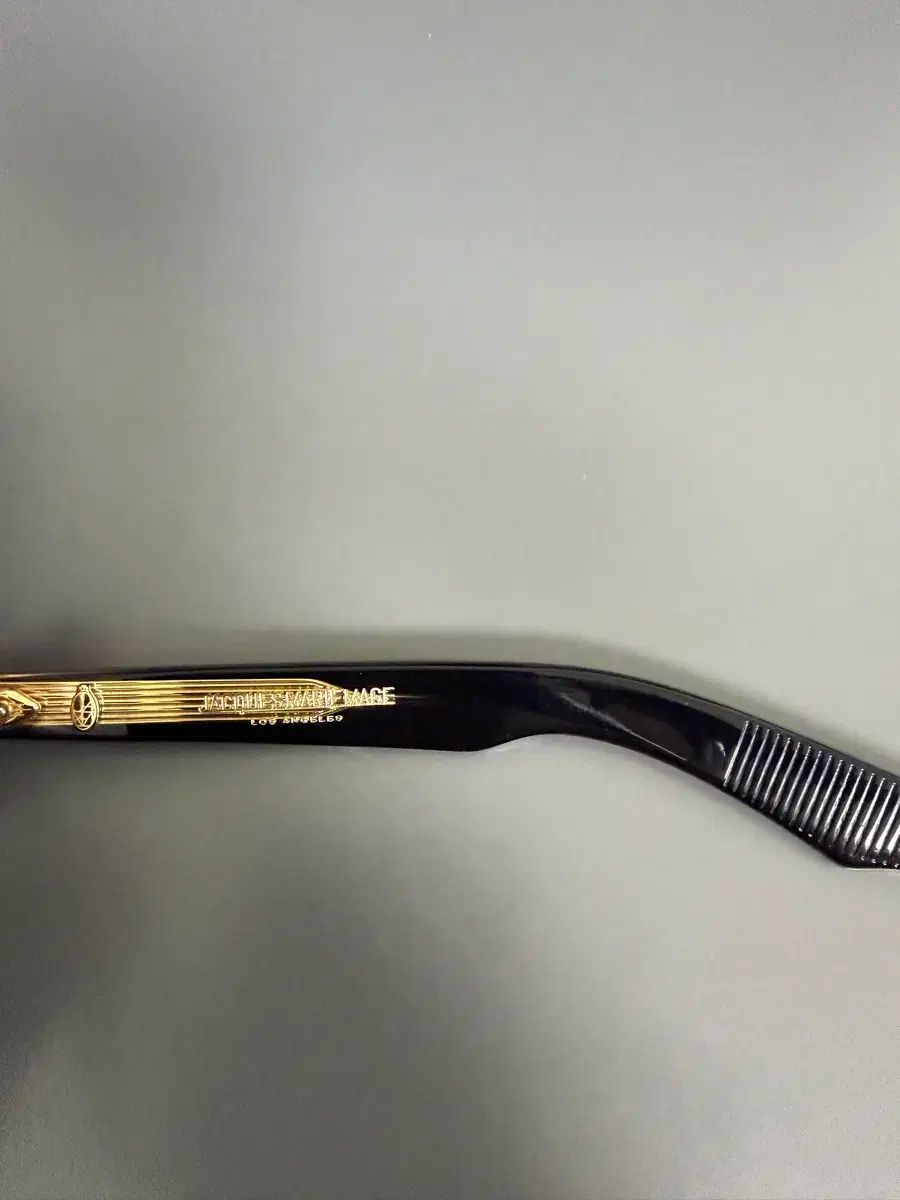 ゼフィリン ヴェノム