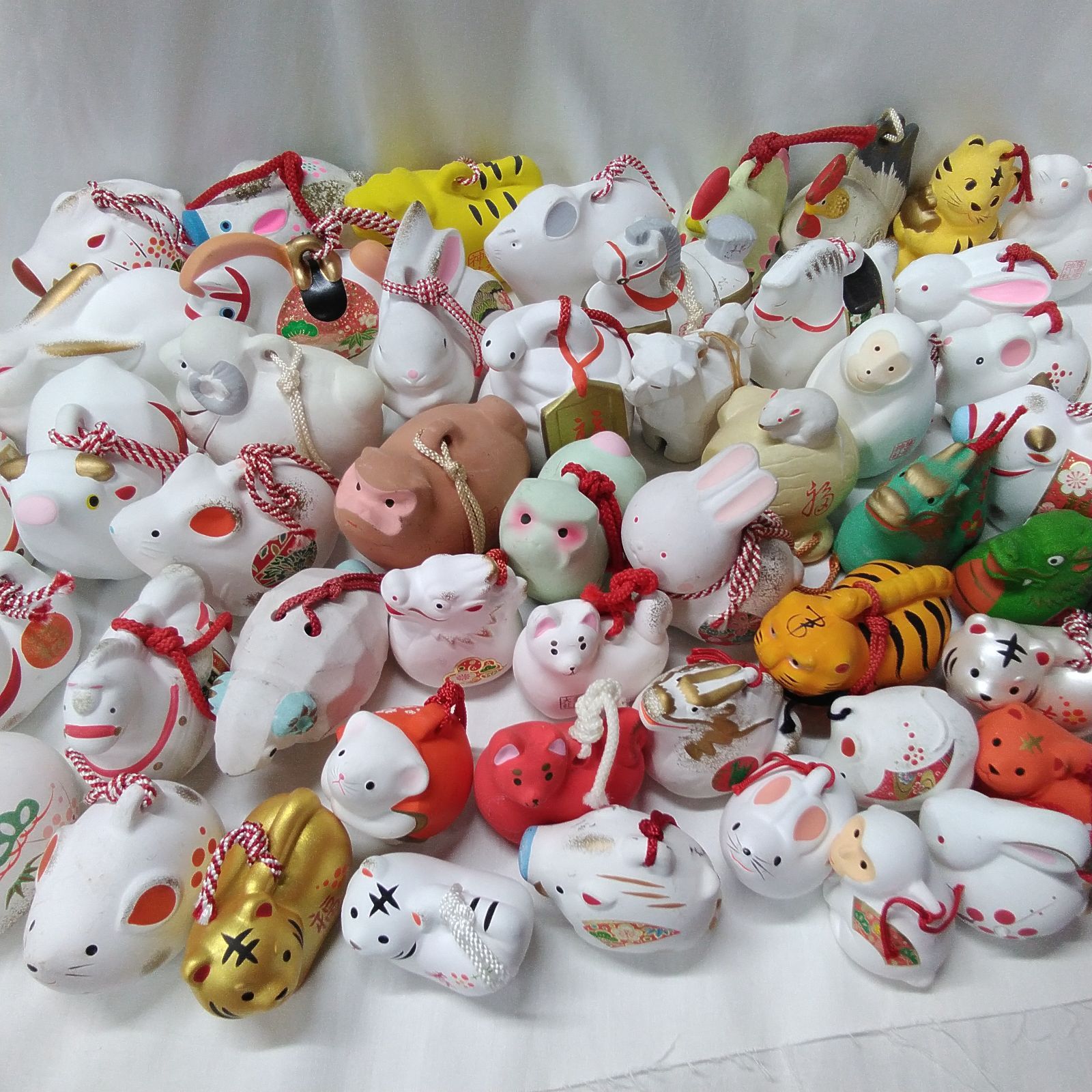 陶器　置物　土鈴　まとめて　骨董品　土産物 土鈴 置物 魔除け 縁起物 干支鈴 陶器鈴 土鈴 土産 工芸品 まとめて 50