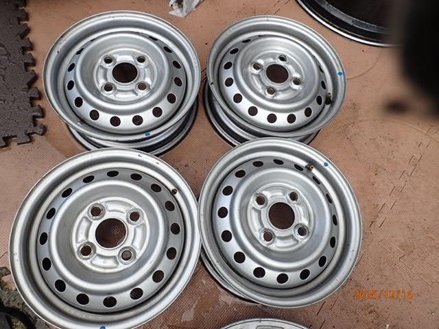4本 スズキ エブリイ DA 17 V 12 x 4 00 B スチール
