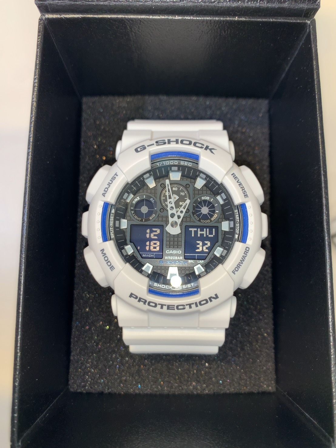 カシオ Gショック GA 100 B 白 青 5081