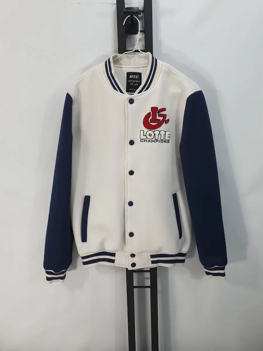 ロッテ ジャイアンツ スタジャン 白 ジャケット m