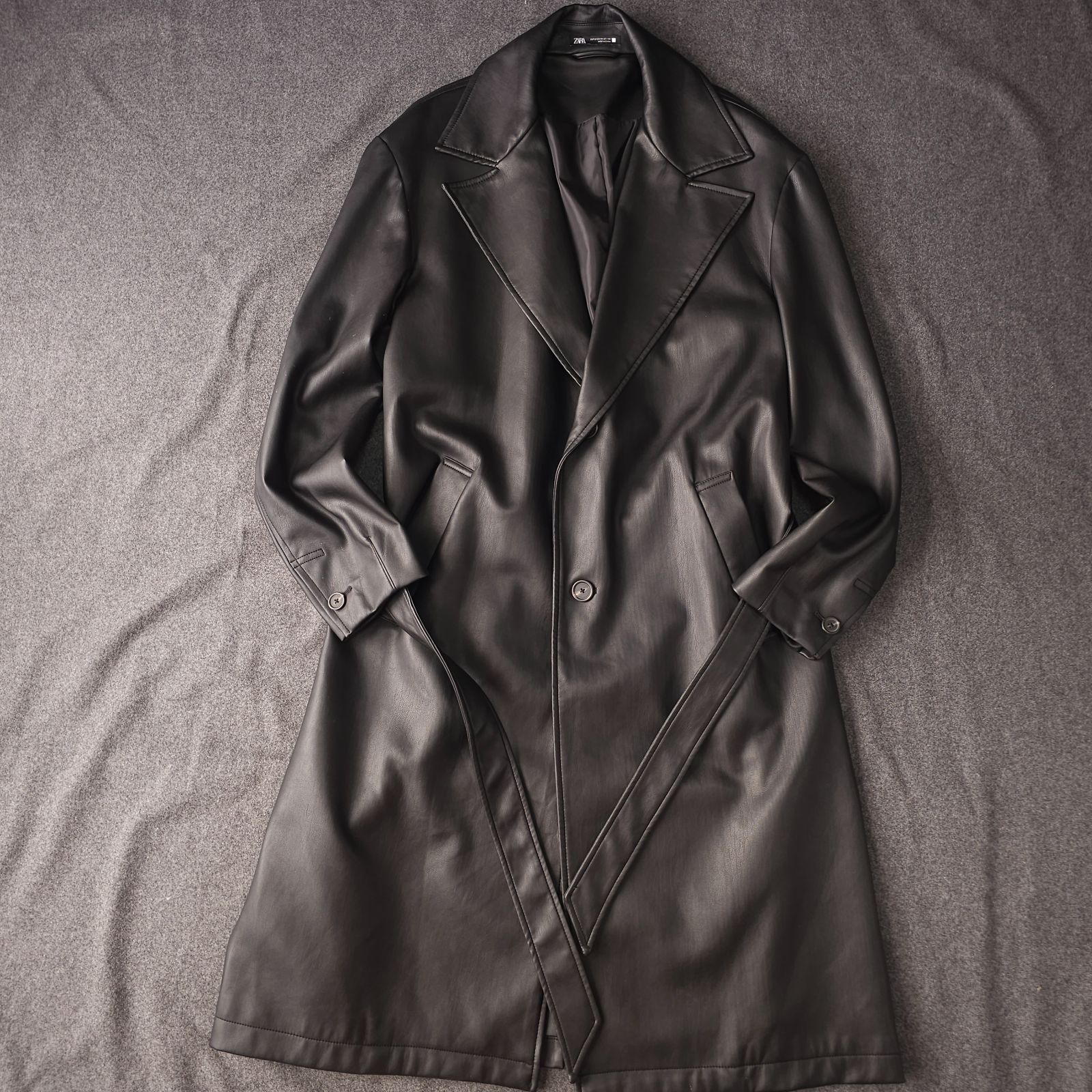 未使用級美品　ザラ　ZARA フェイクレザーシングルトレンチコート　ブラック　M フェイクレザートレンチコート - ブラック | ZARA Japan / 日本