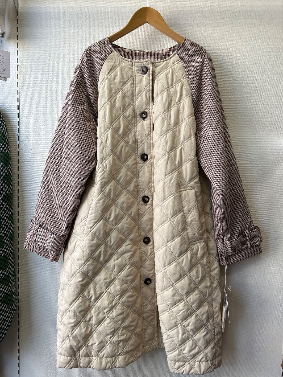 千鳥格子柄袖のロングコート