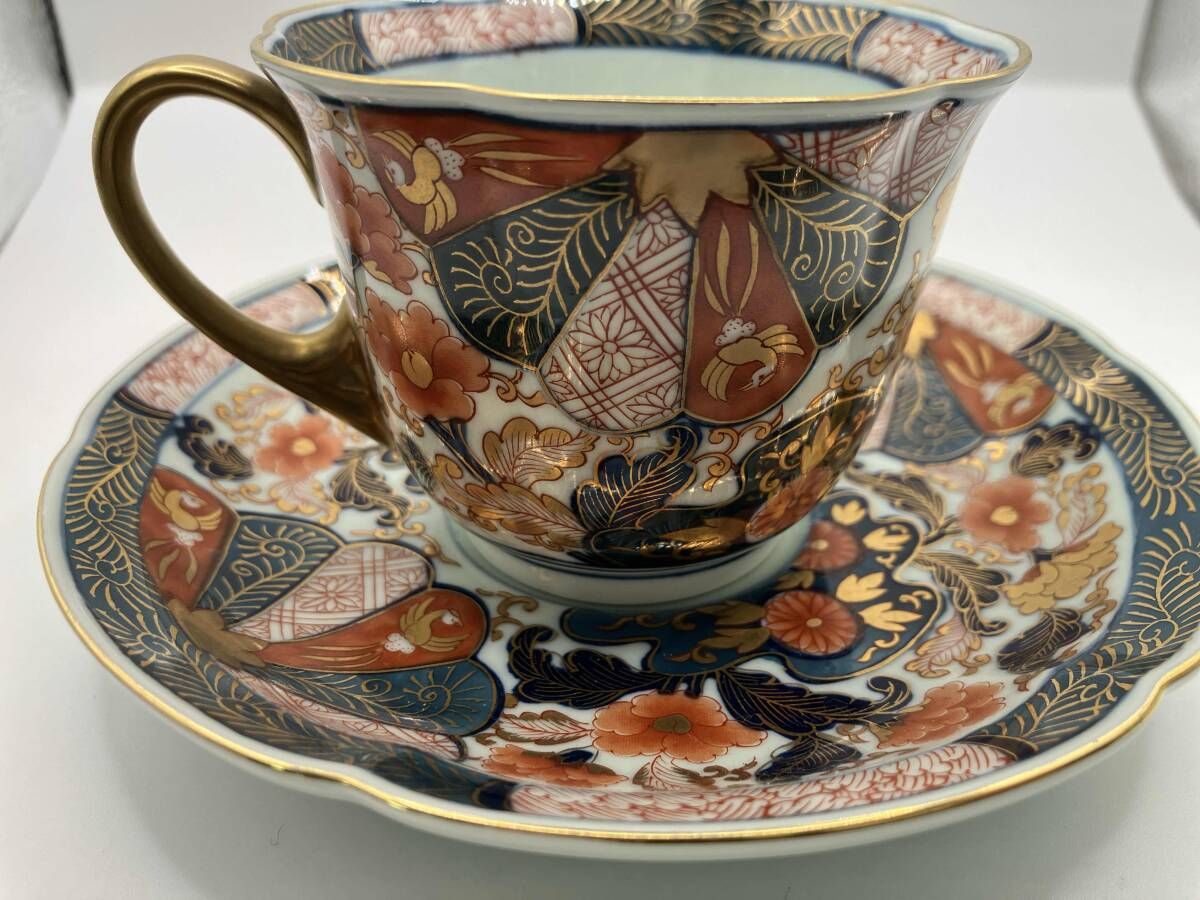 有田焼 弥左ヱ門窯 珈琲碗皿 菊割花紋 カップ&ソーサー - メルカリ