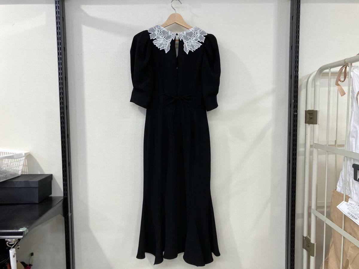 SNIDEL スナイデル エンブロイダリー ニットマーメイドワンピース 半袖ワンピース サイズ0 swf 0224264 黒 ブラック 襟取り外し