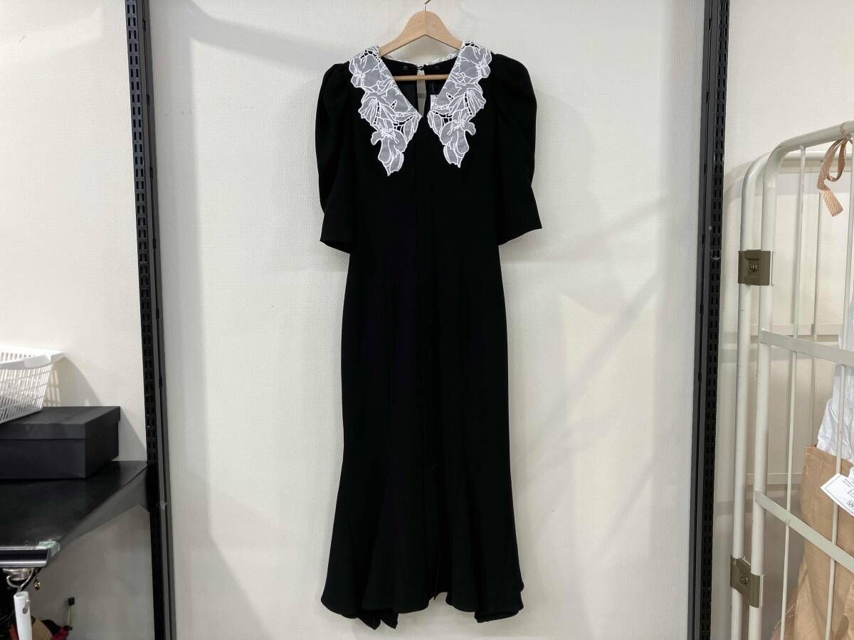 SNIDEL スナイデル エンブロイダリー ニットマーメイドワンピース 半袖ワンピース サイズ0 swf 0224264 黒 ブラック 襟取り外し