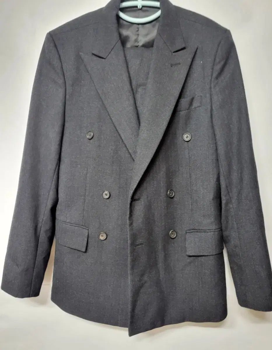 ダークグレー ダブルボタン スーツ セット 100 32