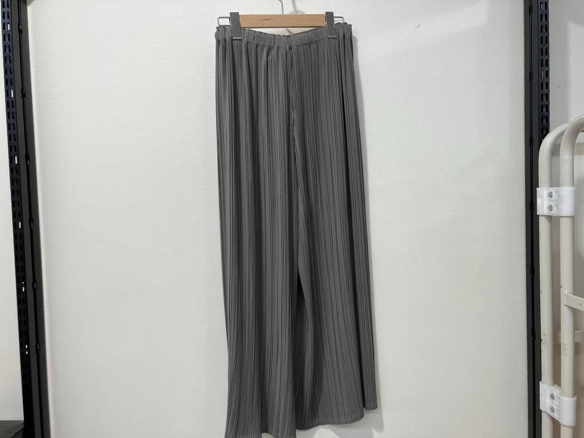 ISSEY MIYAKE イッセイミヤケ レディース プリーツワイドパンツ グレー サイズ1 ほつれ有