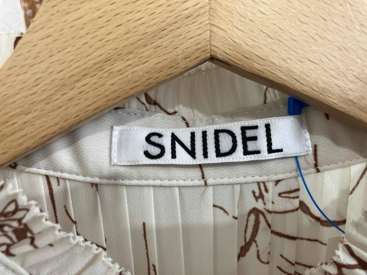  SNIDEL スナイデル ティアードプリーツワンピース サイズ0 ベージュ 花柄 ポリエステル レディース 裏地 ペチコート無し その他 小物