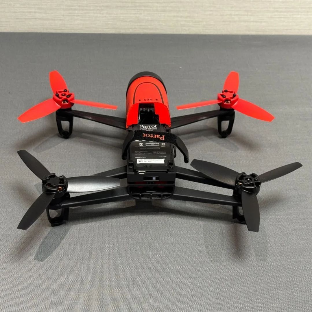 名機】Parrot Bebop Drone レッド 1400万画素カメラ フルHD空撮 - メルカリ