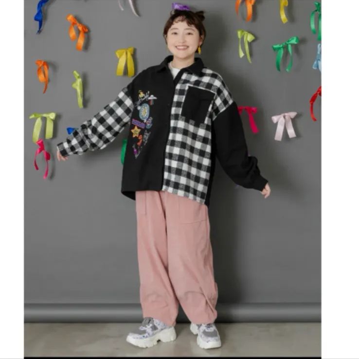 Scolar POP刺繍×チェック柄シャツ