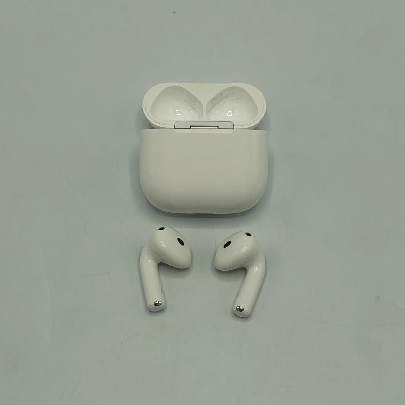 中古】Apple AirPods 4 アクティブノイズキャンセリング搭載 MXP93J/A