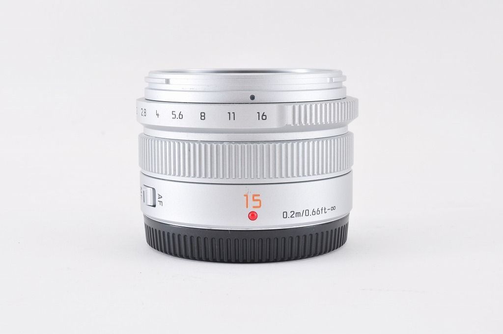 シルバー 単焦点レンズ