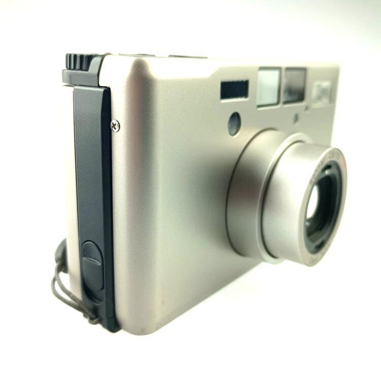 CONTAX T3 シルバー フィルムカメラ - メルカリ