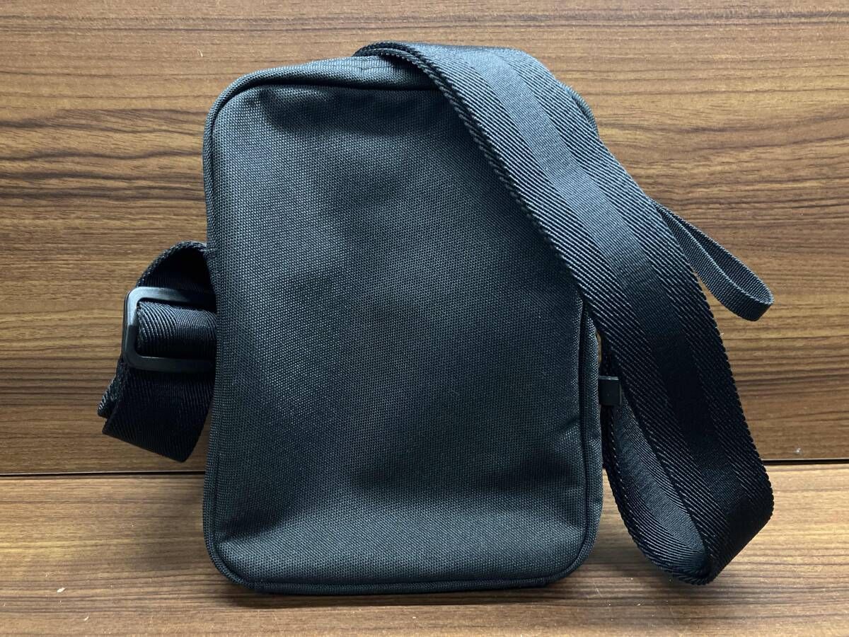 HUGO BOSS ボディバッグ 黒 ブラック