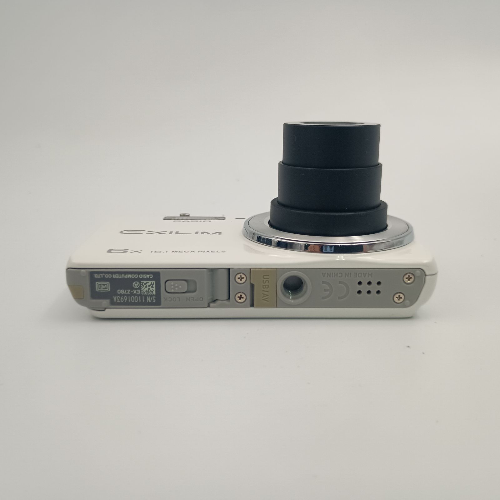 CASIO EXILIM EX-Z780 Compact DIGITAL Camera White 白 カシオ