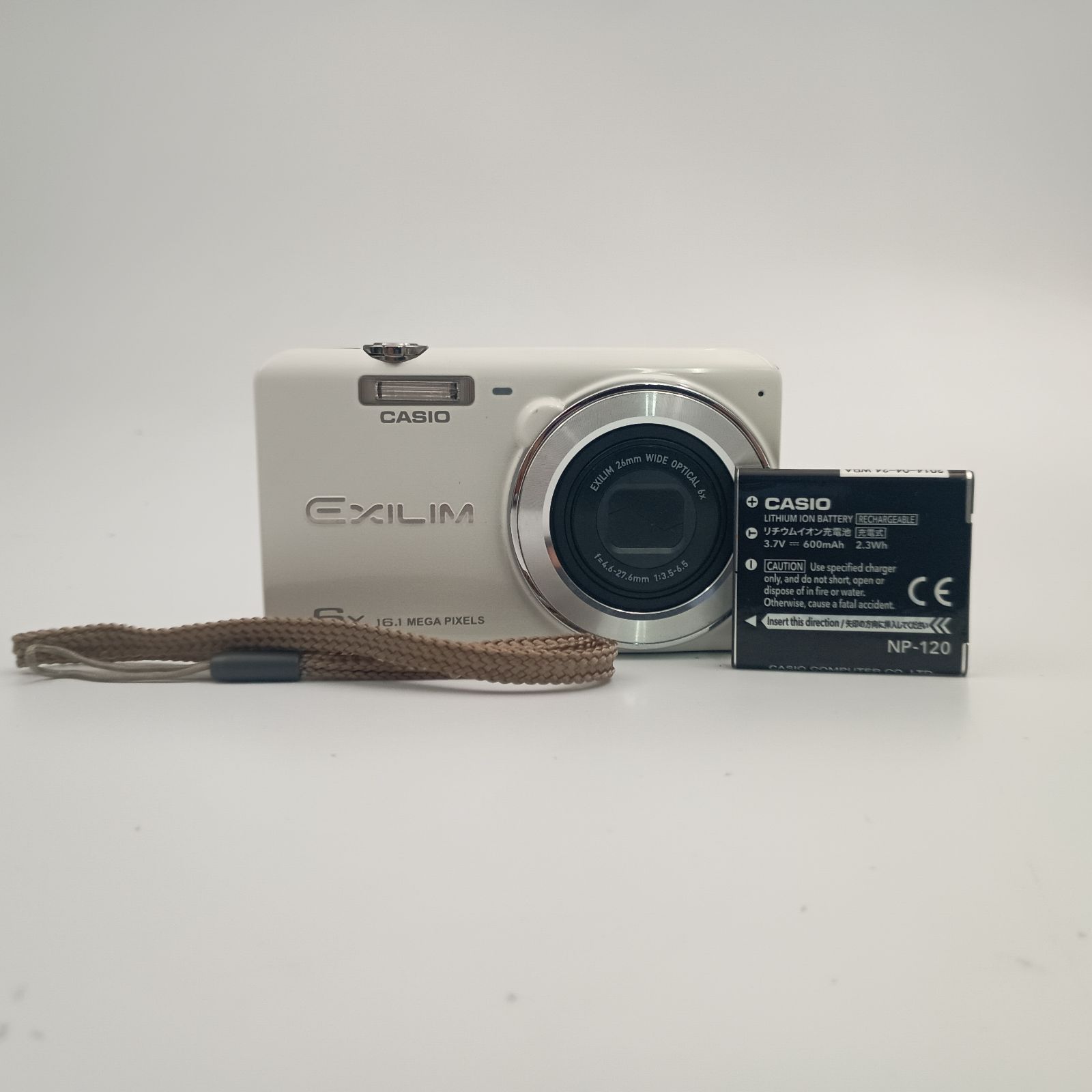 CASIO EXILIM EX-Z780 Compact DIGITAL Camera White 白 カシオ
