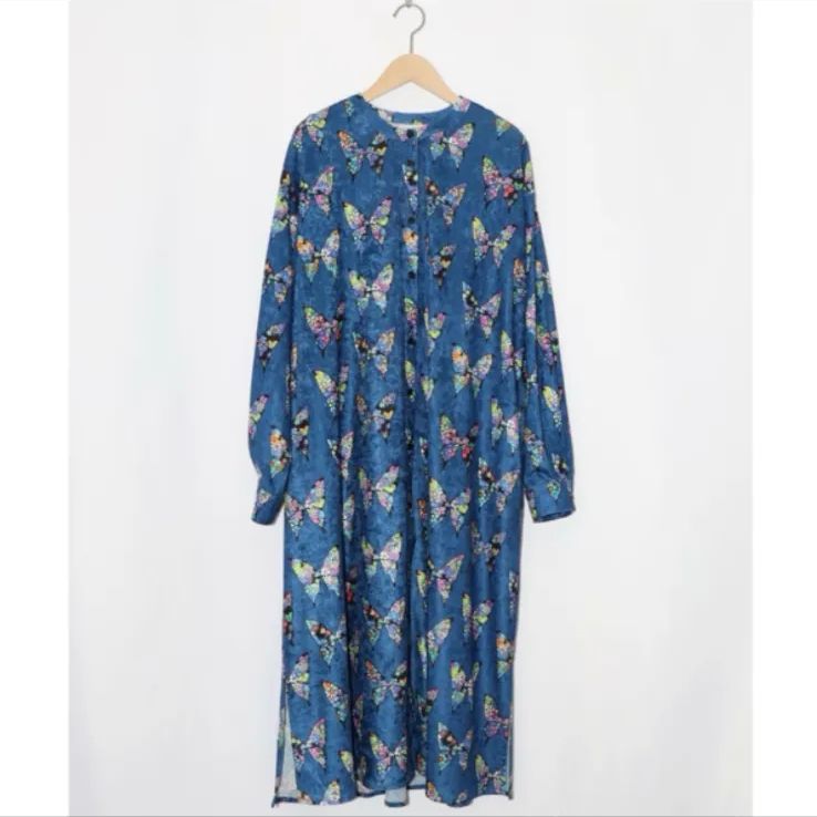 蝶柄 前開きクラッシュベロアワンピース